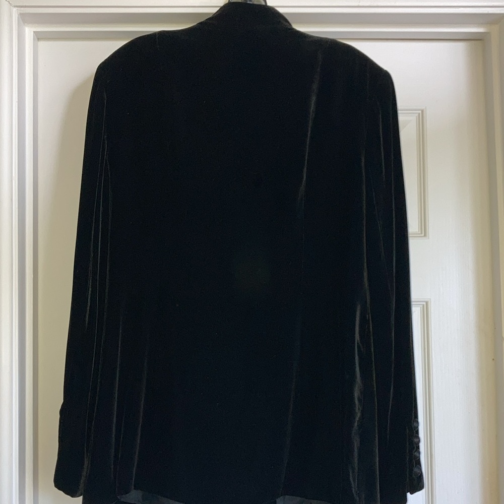 EUC JONES NEW YORK COUNTRY blk velvet 30” long, p-pit 20”, - Picture 2 of 7